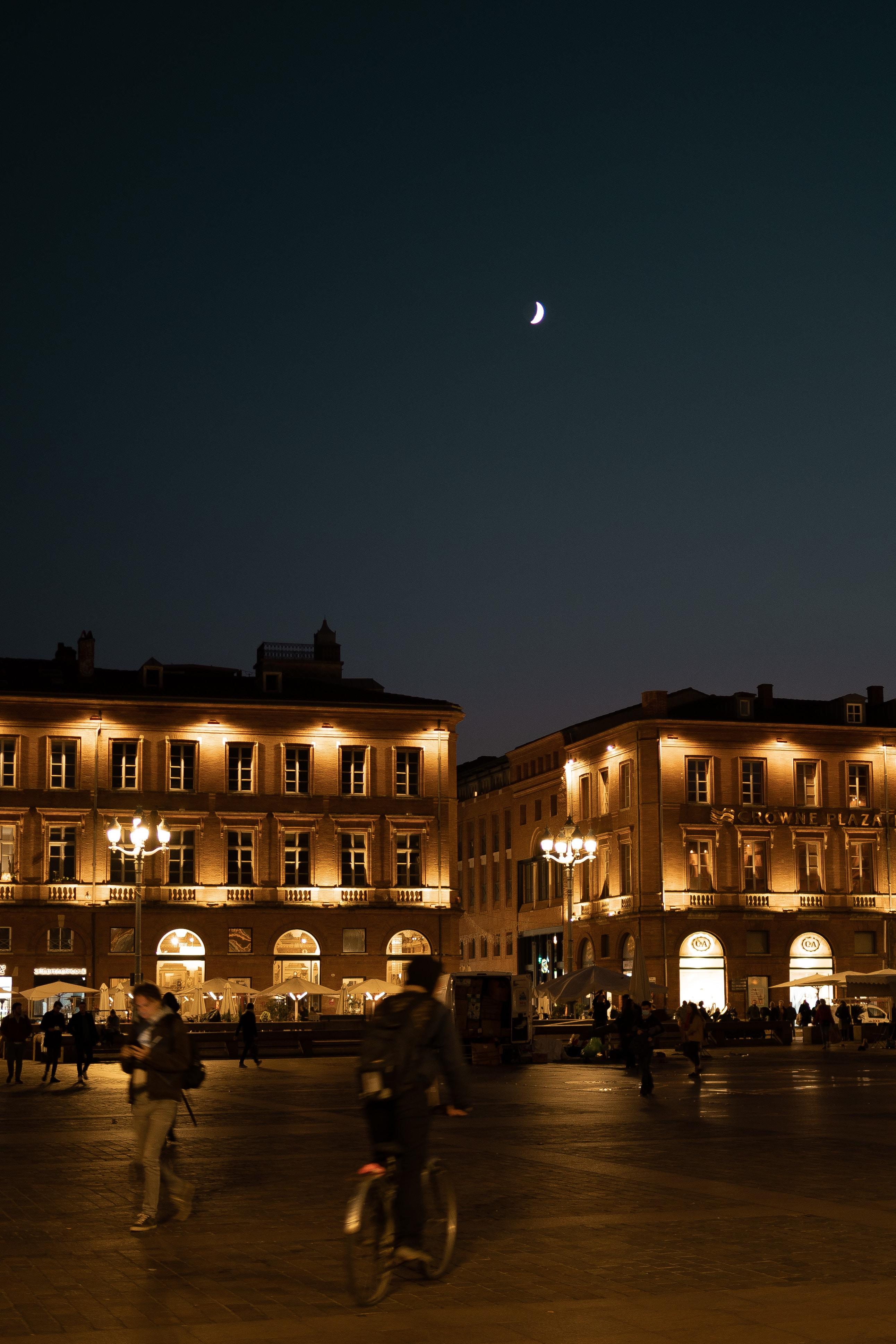 Une nuit sur la place du Capitole à Toulouse