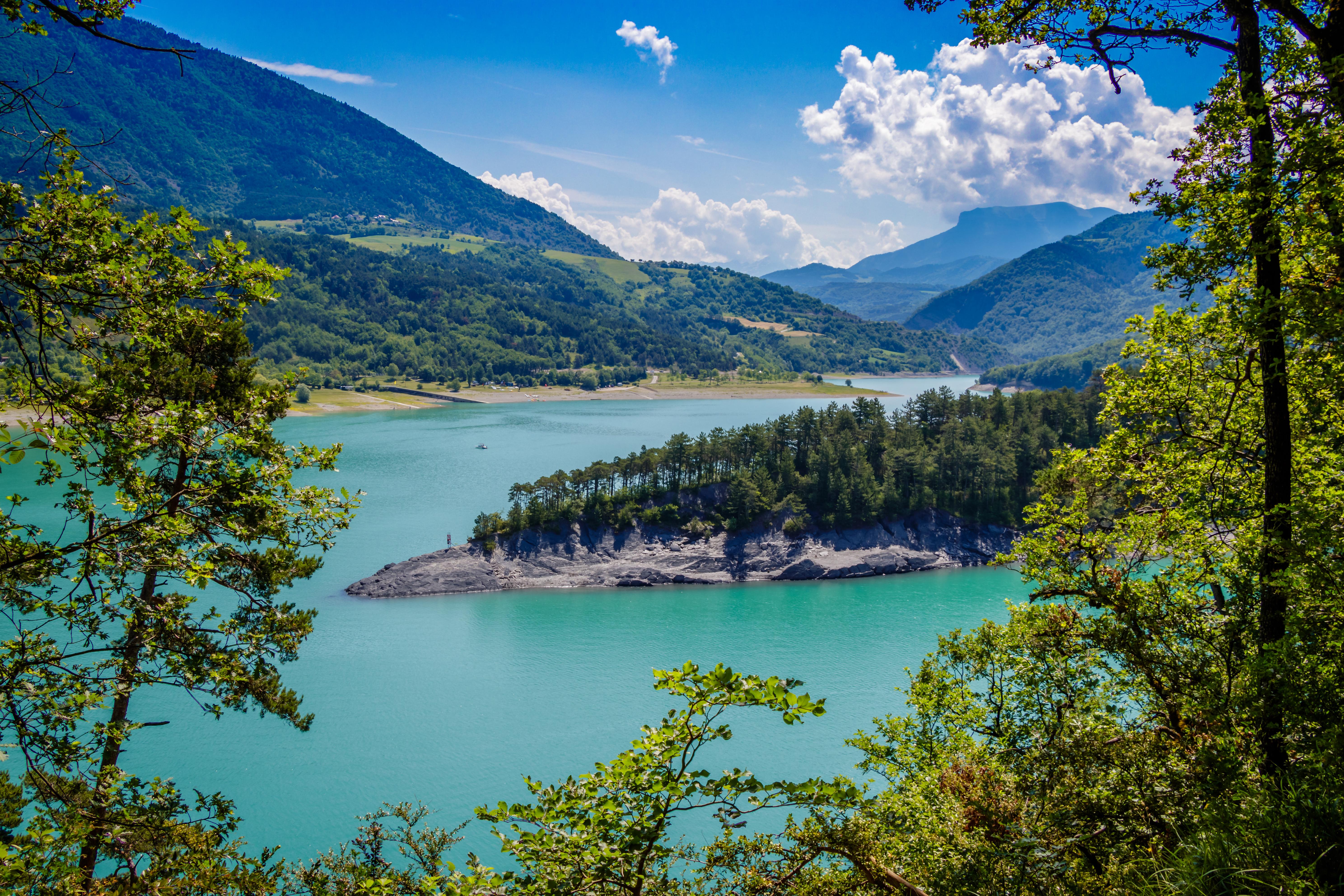 Lac de Monteynard-Avignonet près de Grenoble