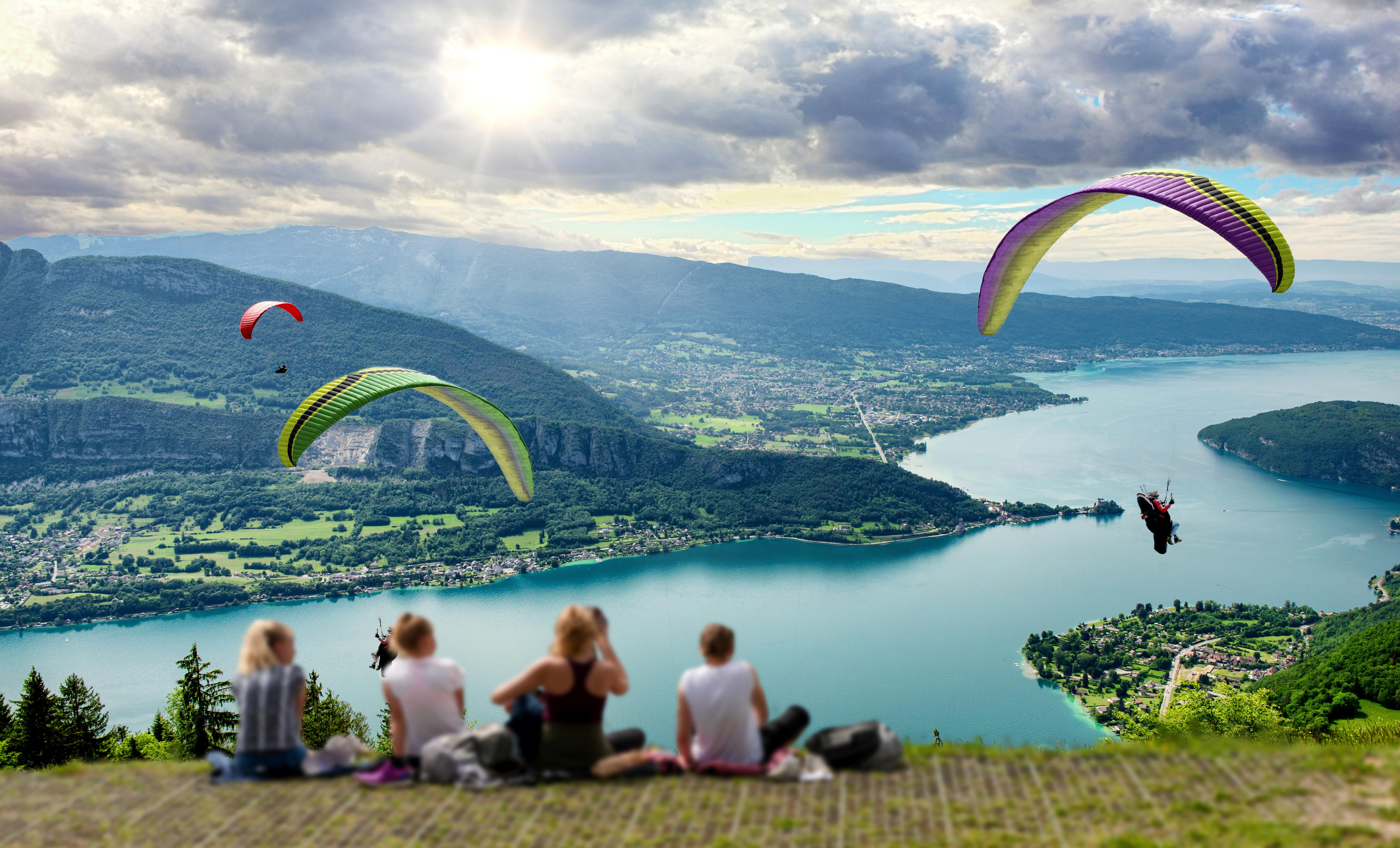 Un vol au-dessus du lac d’Annecy 